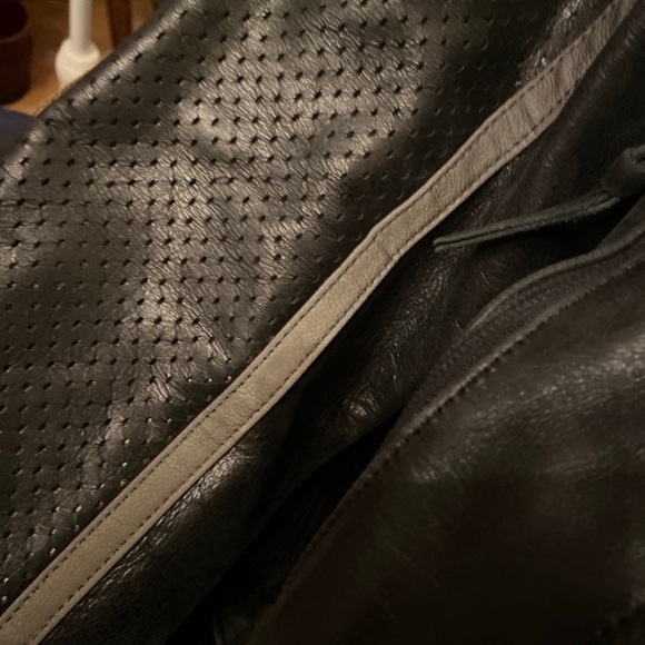 Harley Davidson Leather Jacket size Med - Picture 4 of 11